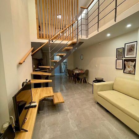Minimal Two-Floor Apartment Salonic Exterior foto