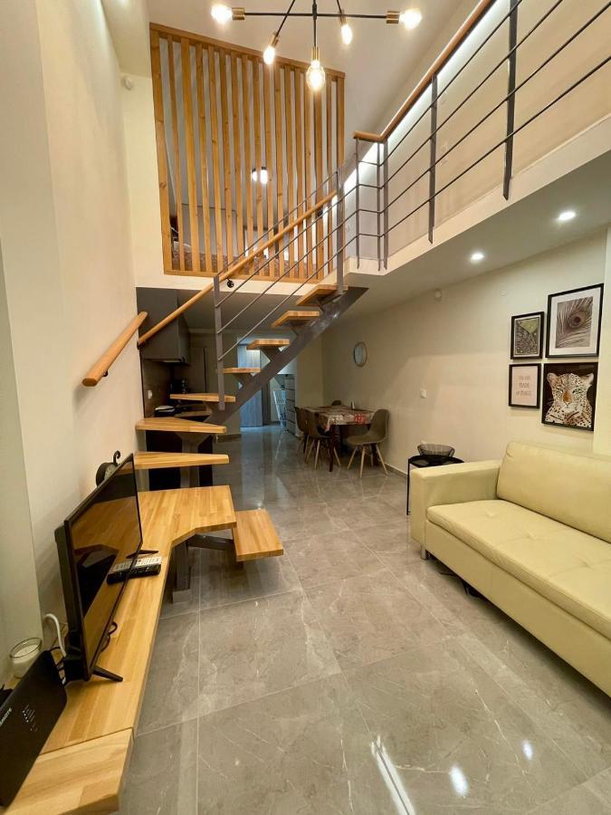 Minimal Two-Floor Apartment Salonic Exterior foto